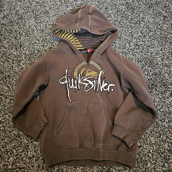 Brown Quiksilver Hoodie with Graphic Design Boys XS 4 Long Sleeve Sweatshirt - Picture 1 of 7